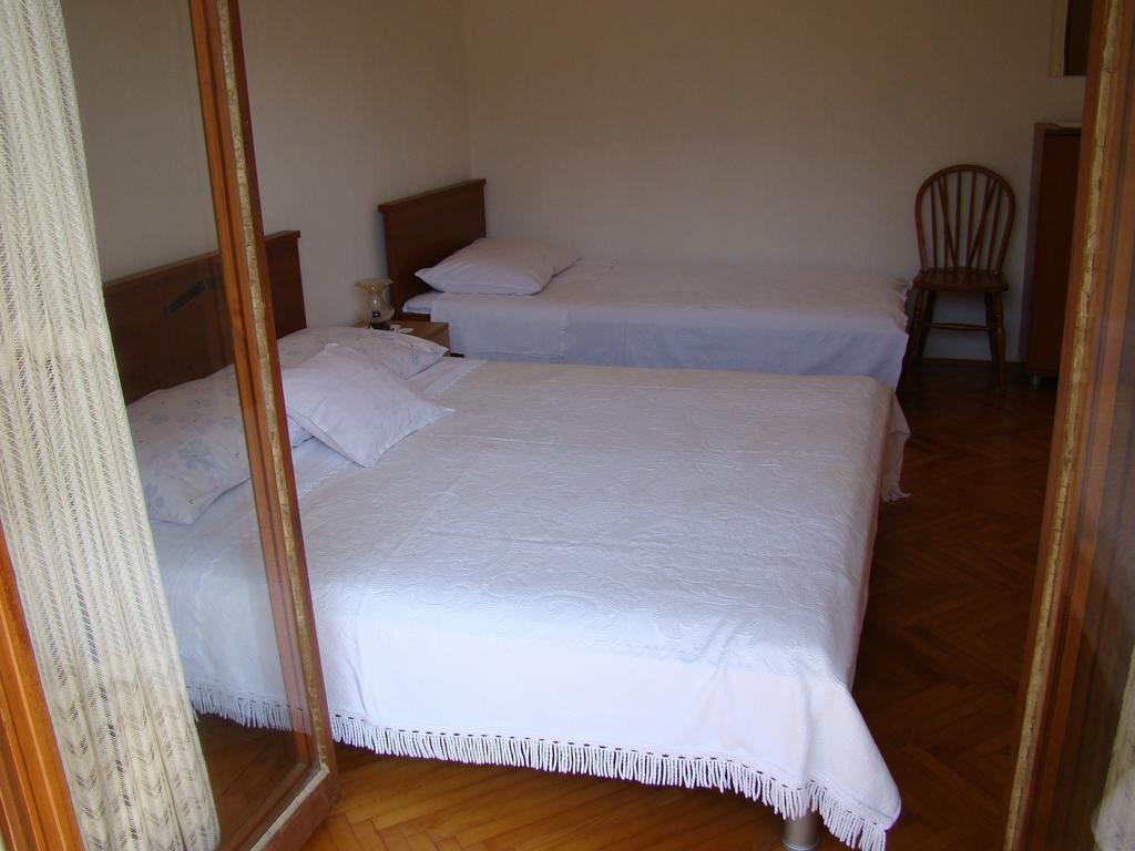 Apartments Orlic Sali Rum bild
